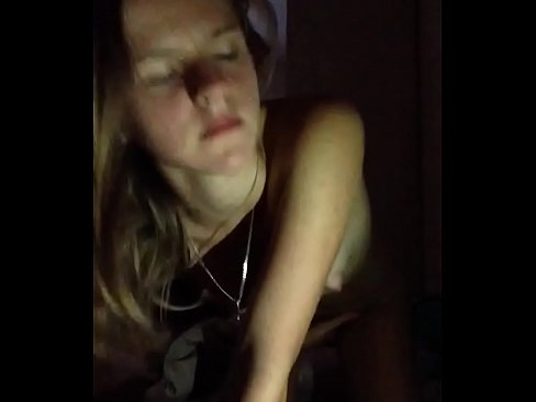 ❤️ 一個 女孩 自慰 和 cum ☑ 色情視頻 在我們 ﹏